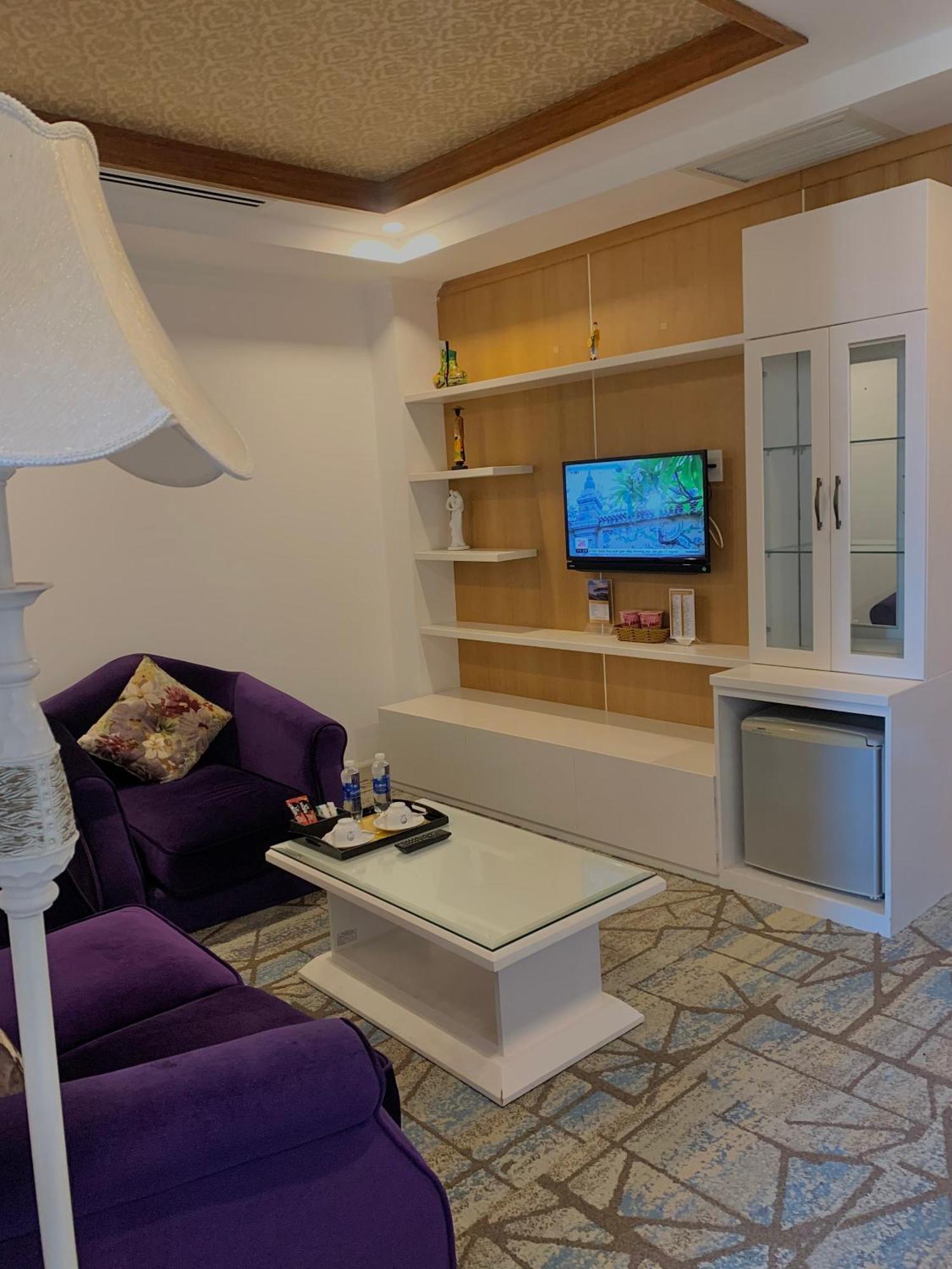 Nesta Tho Hotel 4*