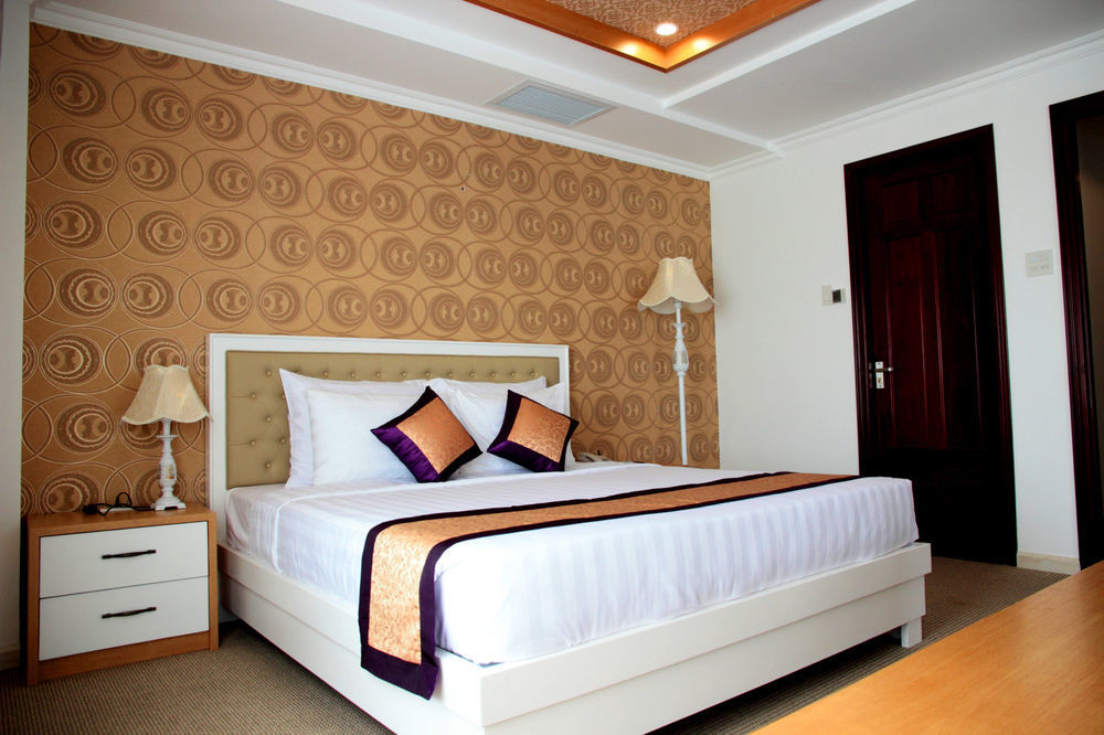 Khách sạn Nesta 4*