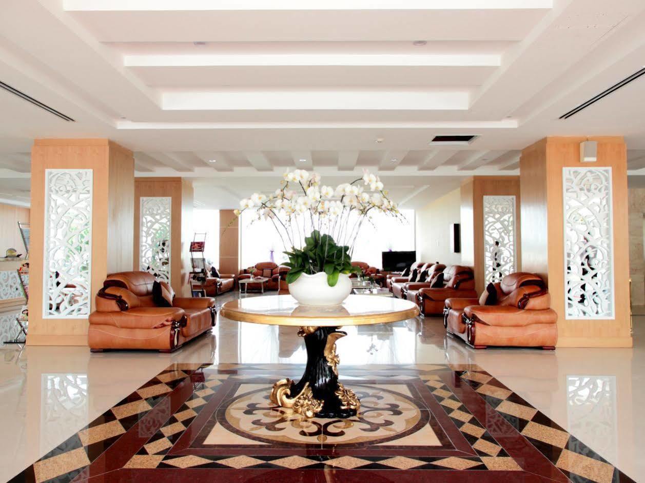 Nesta Tho Hotel 4*